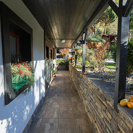 Penzion Maluzina 아파트