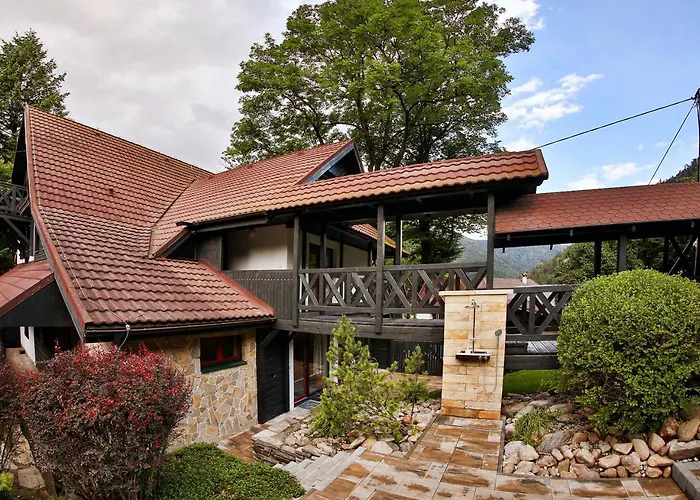 شقة Penzion Maluzina *